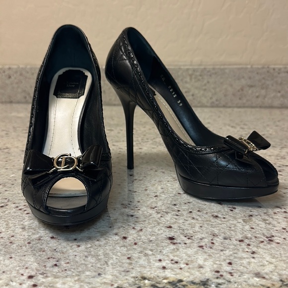 Christian Dior Cannage Pattern Leather Pumps Size 39 Pre-Loved - Picture 1 of 13